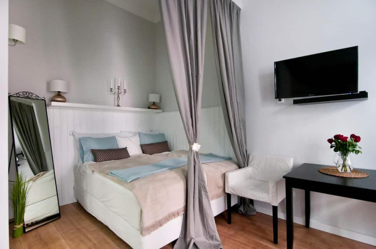 ⍟luxurious And Bright⍟ 5 Min Walk To City Center Apartment Wien